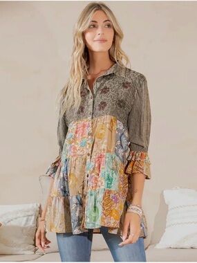 K156 Young Threads Womens Boho Patchwork Top Olive Multi Floral Button Front NWT